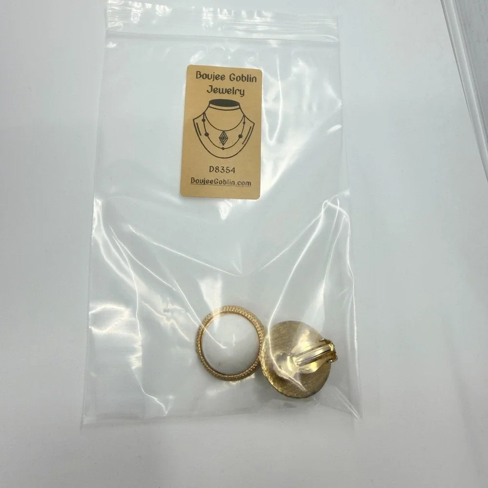 Vintage 80s Chunky White Cabochon Clip On Earrings Textured Gold Tone Round